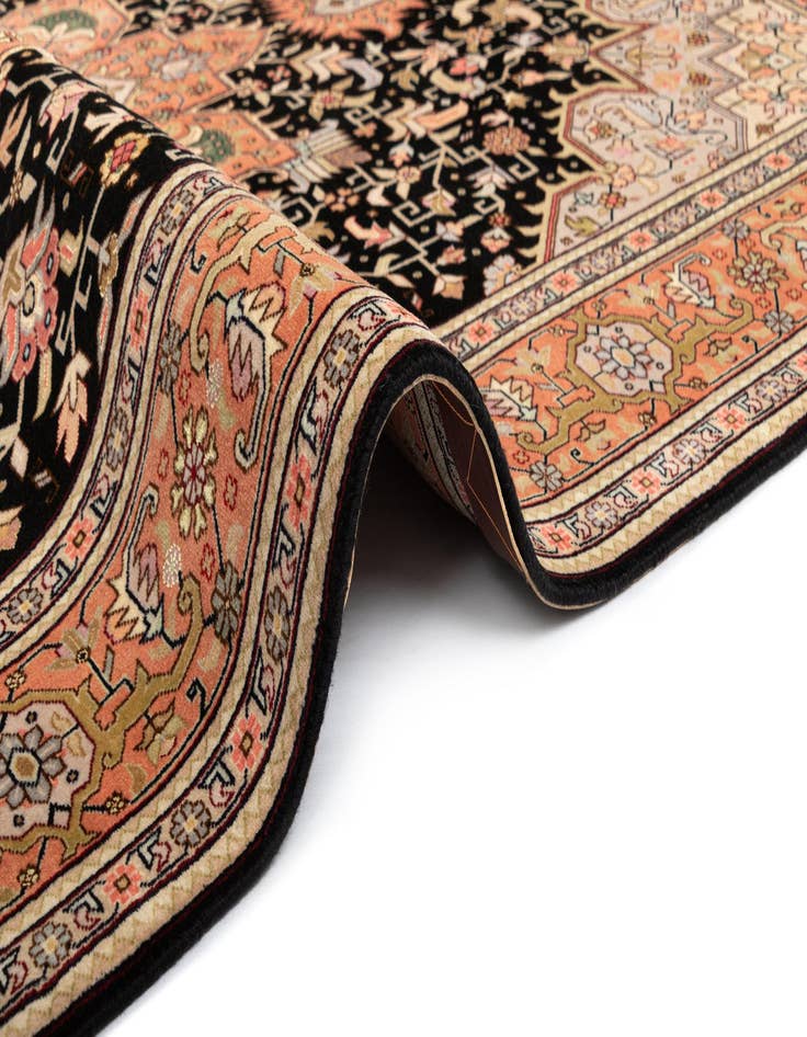 Detail image of 4' 11 x 7' Tabriz Rug