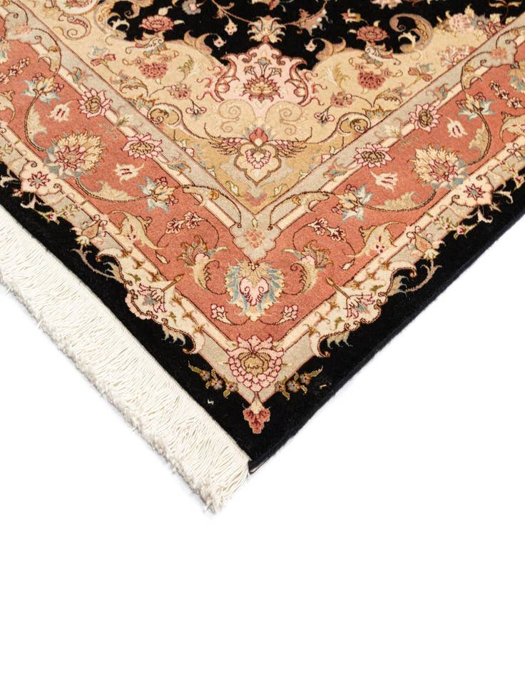 Detail image of 5' 6 x 8' Tabriz Rug