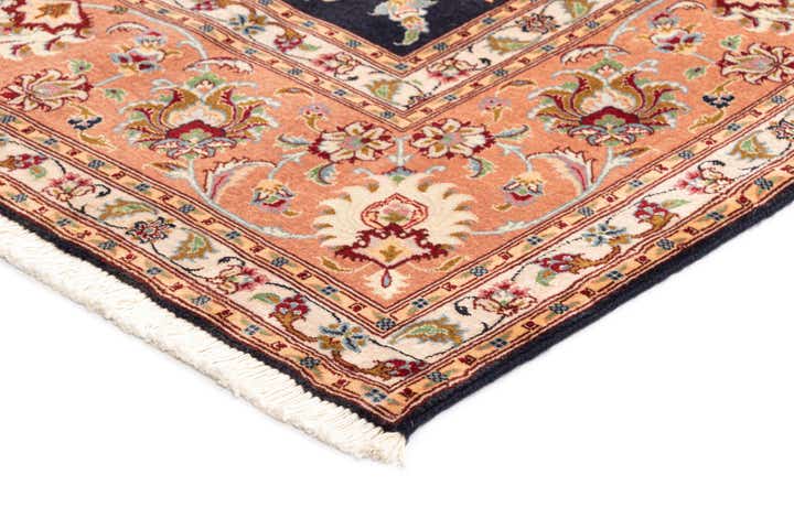 6' 9 x 8' 4 Tabriz Rug