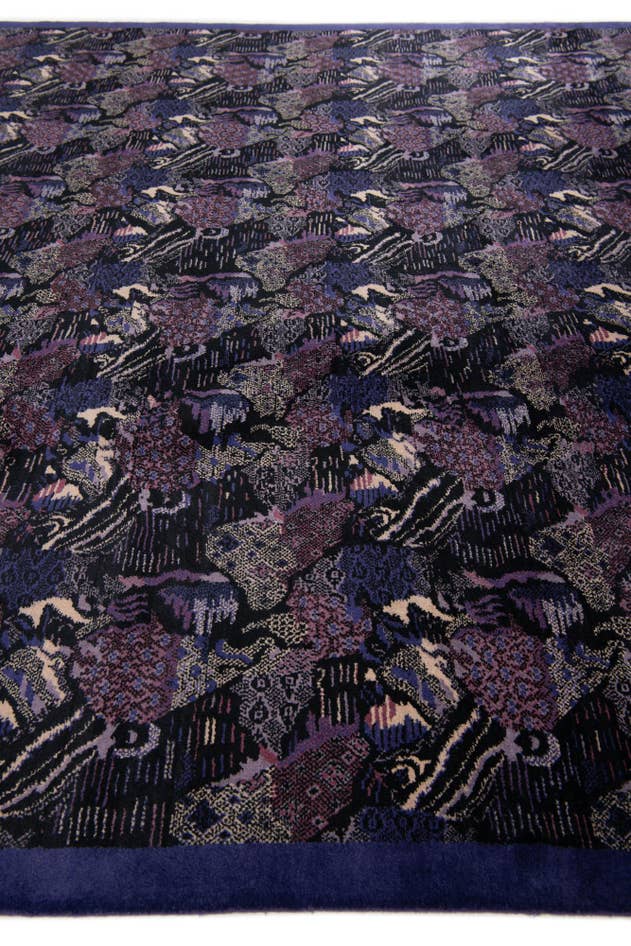 Detail image of 8' x 9' 10 Hand Knotted Tibet Wool Rug