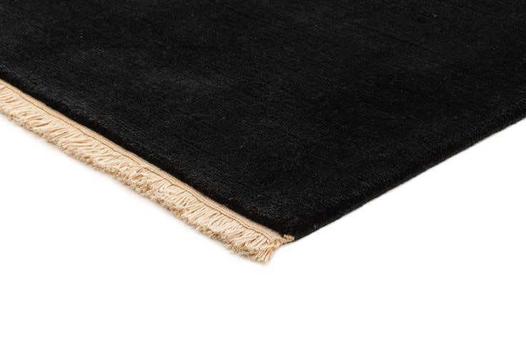 Detail image of 5' x 6' 7 Hand Knotted Tibet Wool Rug