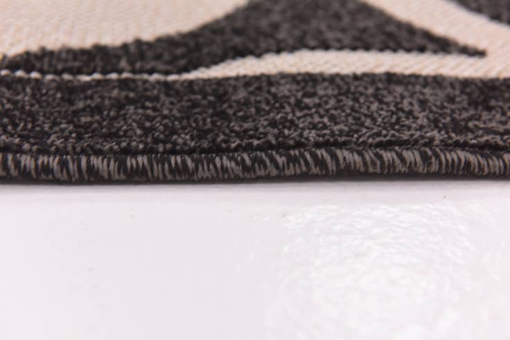 Detail image of 6' x 9' Transitional Rug