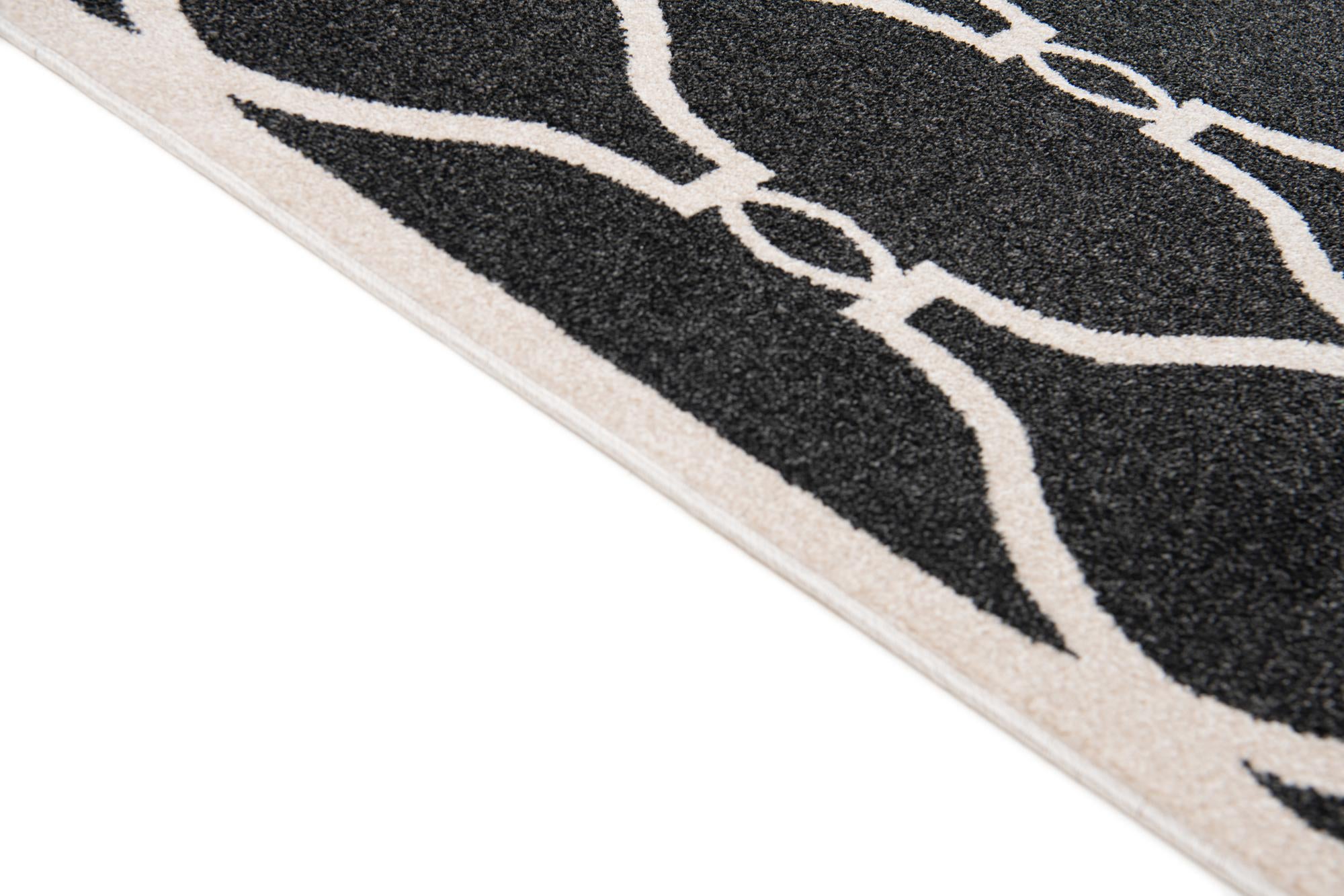 6' 5 x 9' 8 Trellis Rug