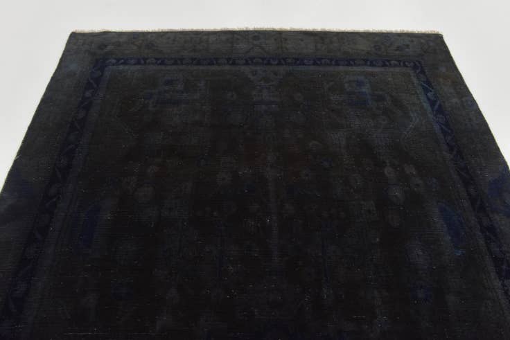 Detail image of 4' 10 x 8' 9 Hand Knotted Ultra Vintage Persian Wool Rug