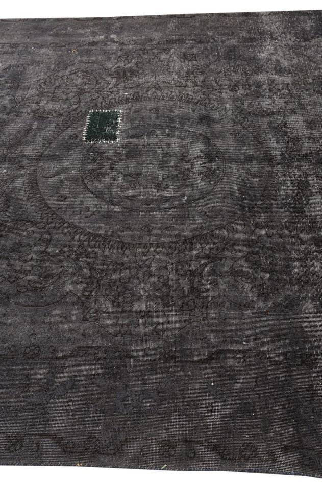 Detail image of 6' 7 x 9' 8 Hand Knotted Ultra Vintage Persian Wool Rug