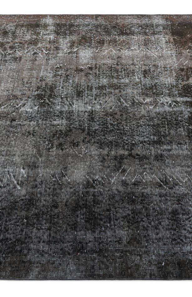 Detail image of 5' 5 x 9' 1 Ultra Vintage Wool Rug