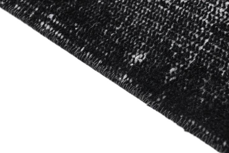 Detail image of 6' 4 x 10' Ultra Vintage Wool Rug