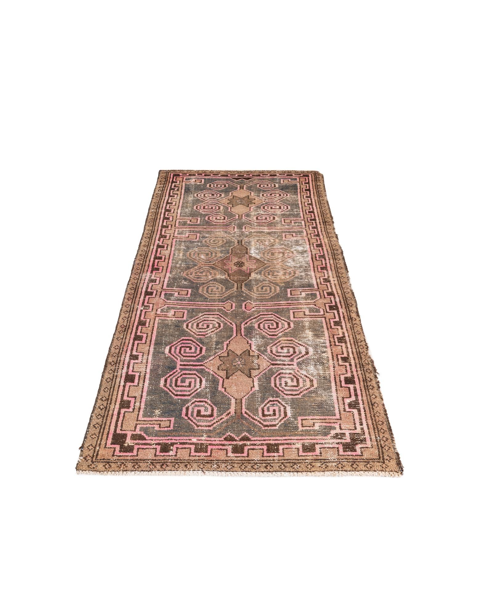 2' 9 x 5' 8 Hand Knotted Ultra Vintage Persian Wool Rug