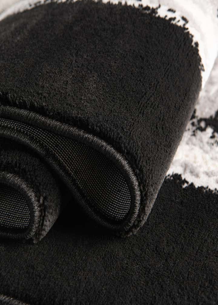 9' x 12' Vince Camuto Rug