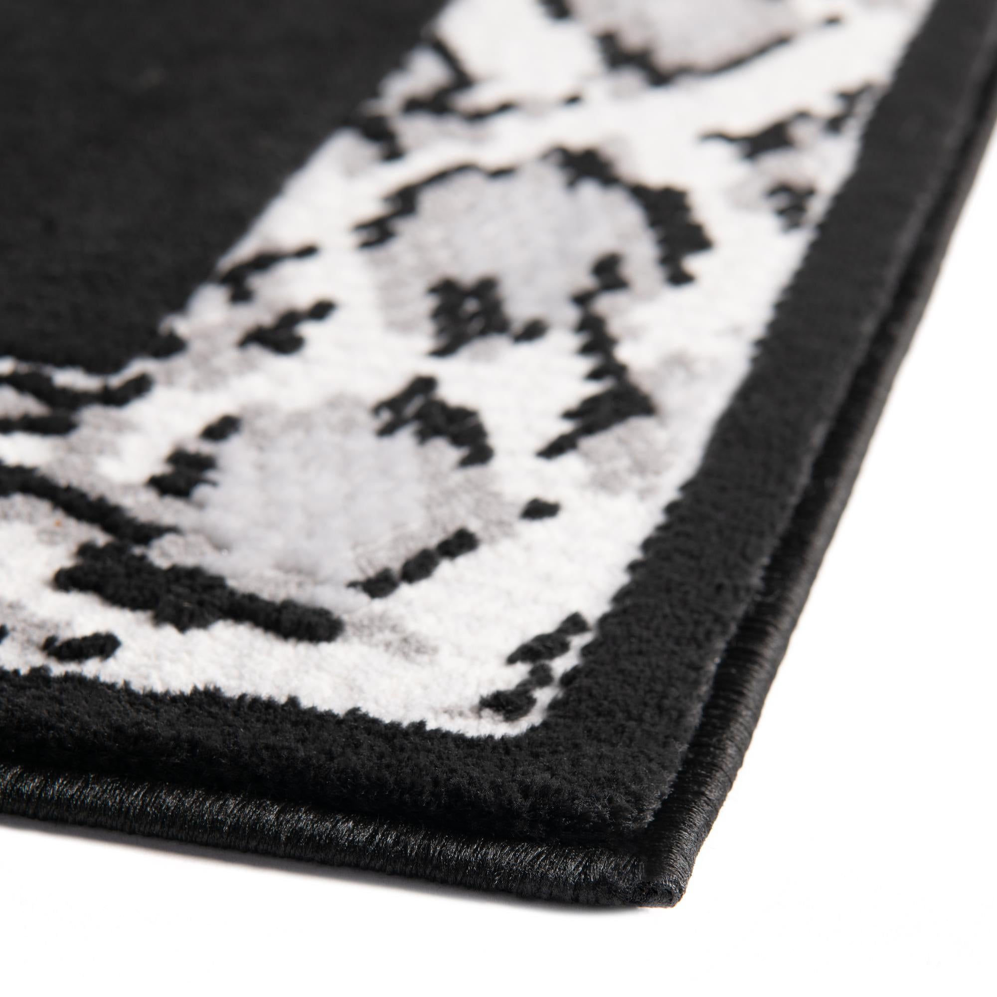 2' x 3' Vince Camuto Rug