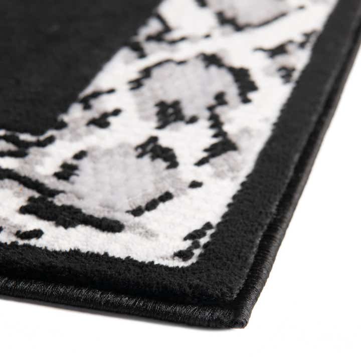 2' x 3' Vince Camuto Rug