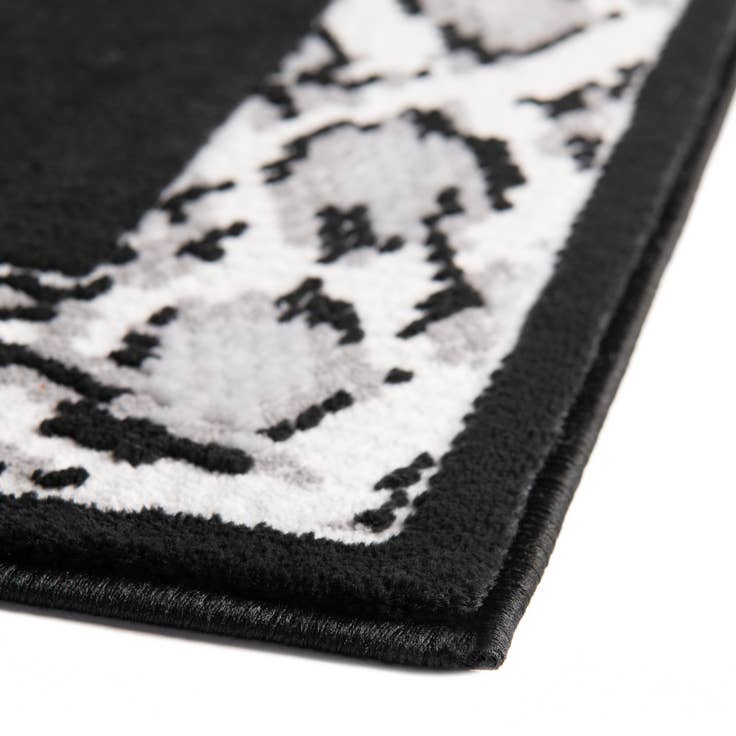 Detail image of 2' x 3' Vince Camuto Rug