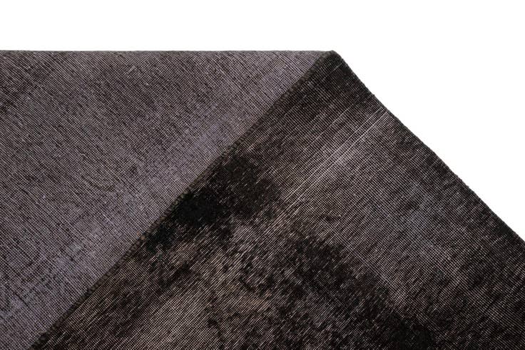 Detail image of 9' 10 x 12' 10 Vintage Royal Rug