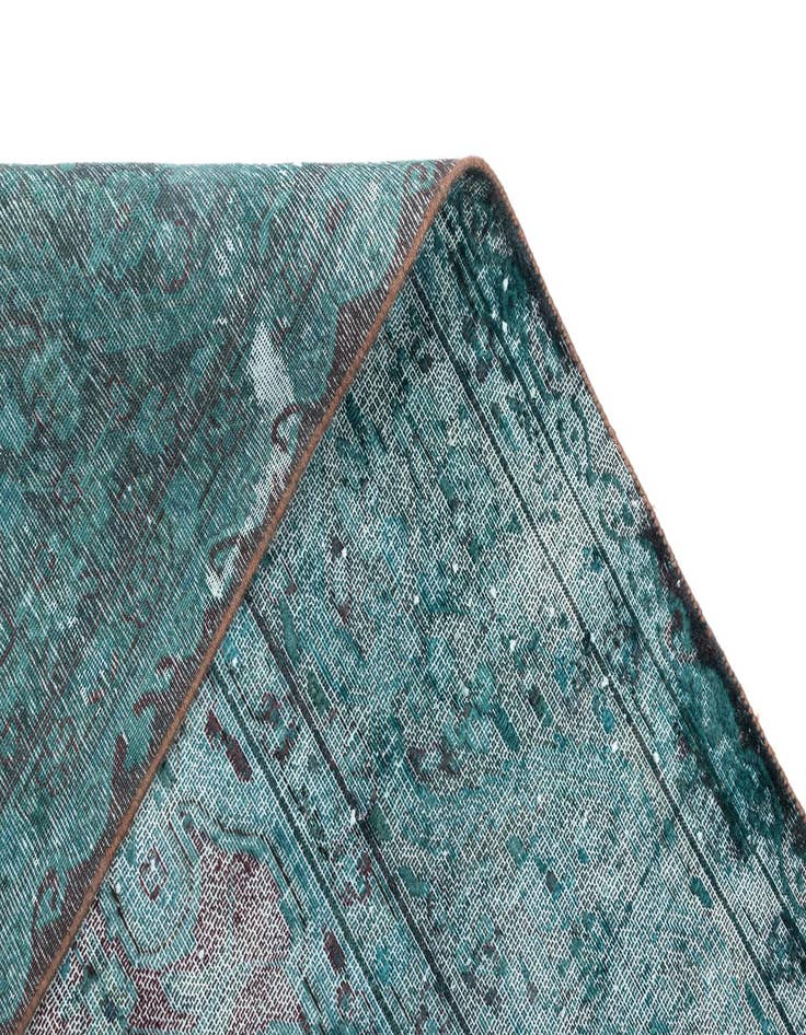 Detail image of 9' 7 x 12' 9 Vintage Royal Wool Rug