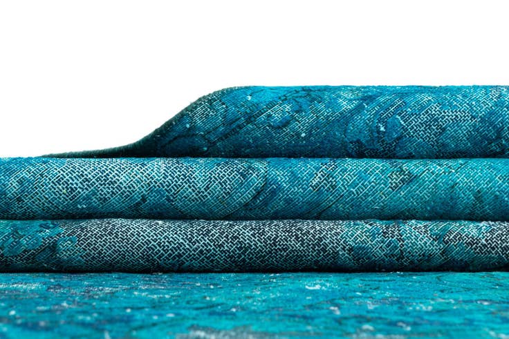 Detail image of 9' 11 x 12' 7 Vintage Royal Wool Rug