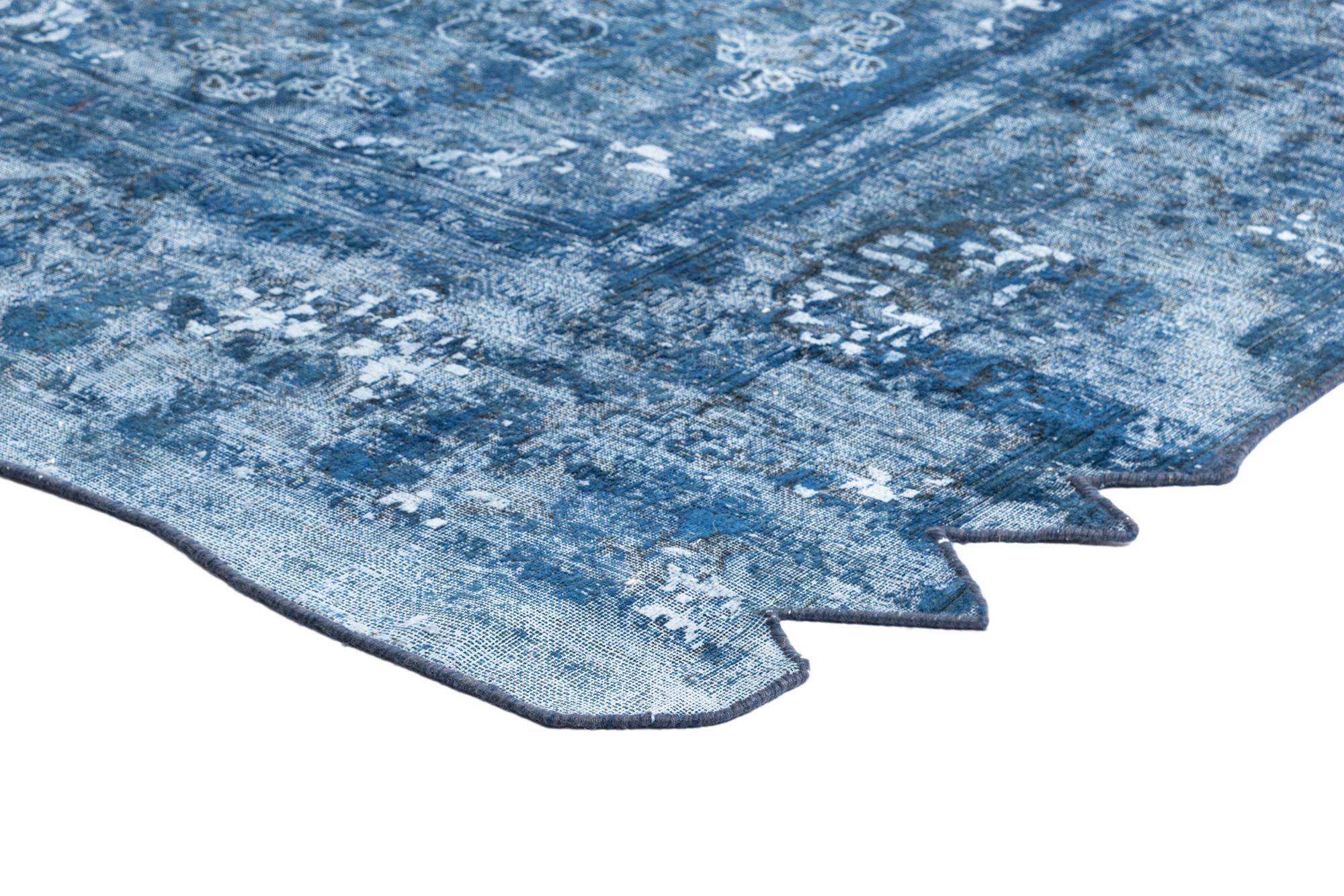 9' 10 x 12' 5 Vintage Royal Wool Rug