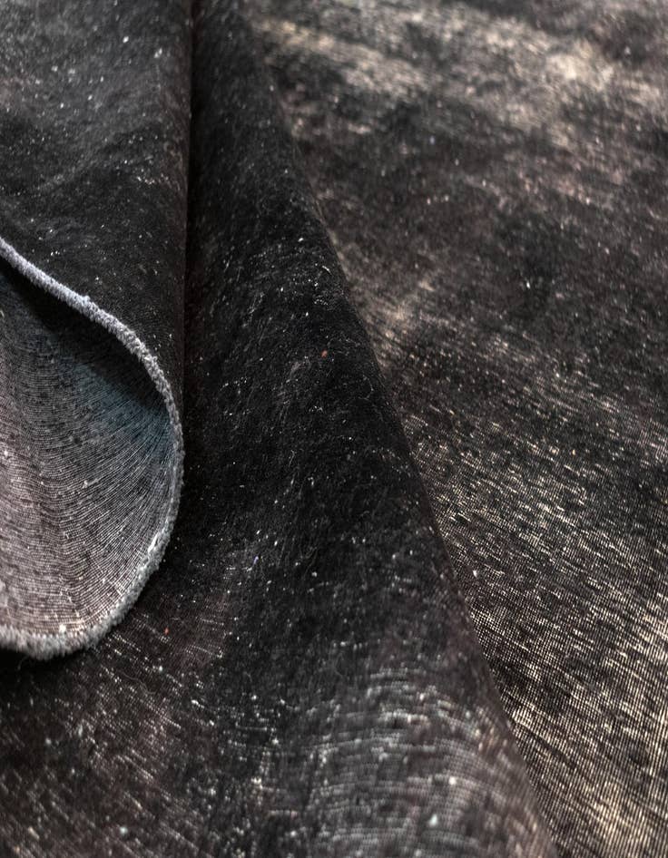 Detail image of 8' x 10' 5 Vintage Royal Wool Rug