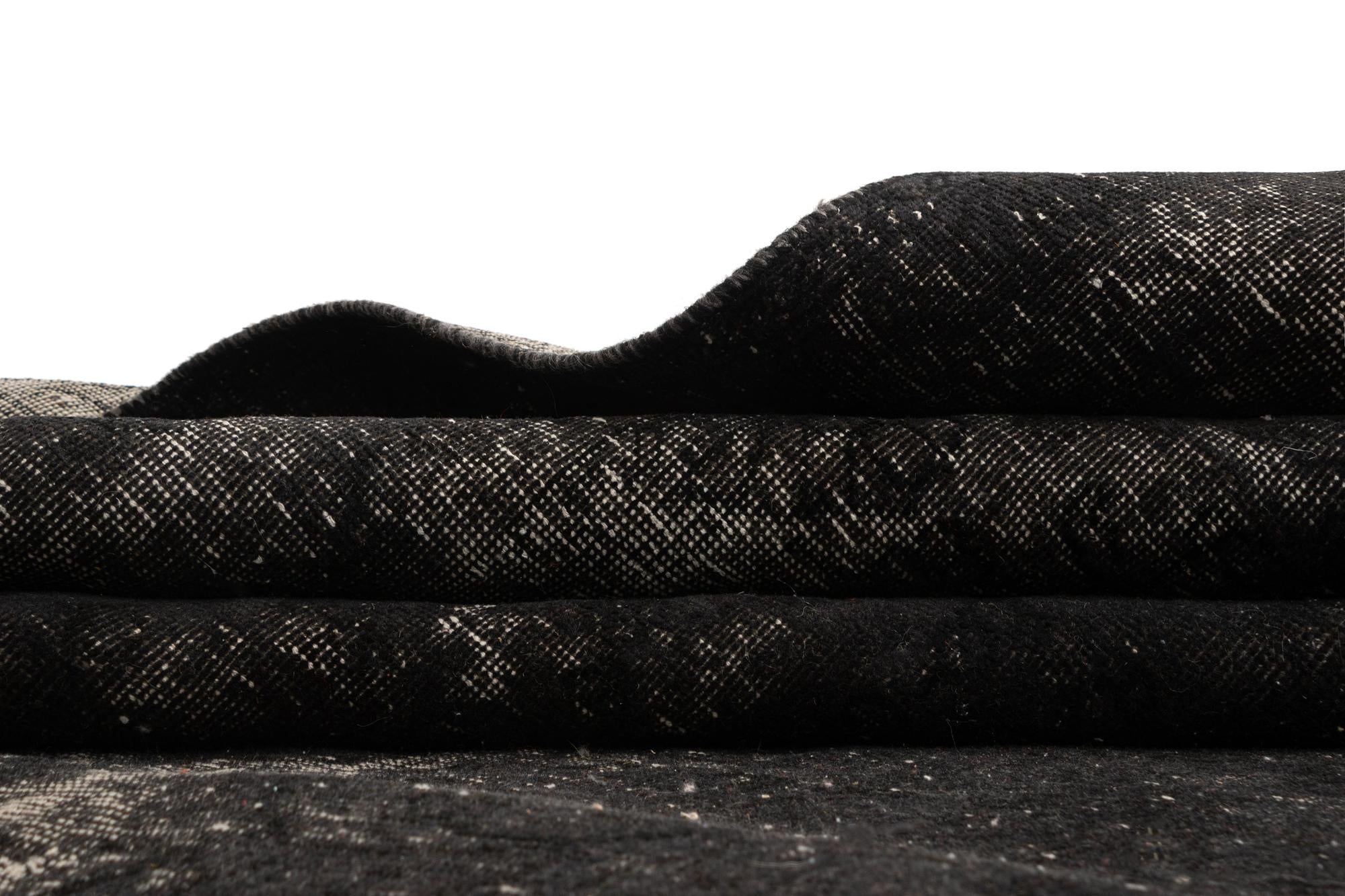 9' 6 x 13' 3 Vintage Wool Rug