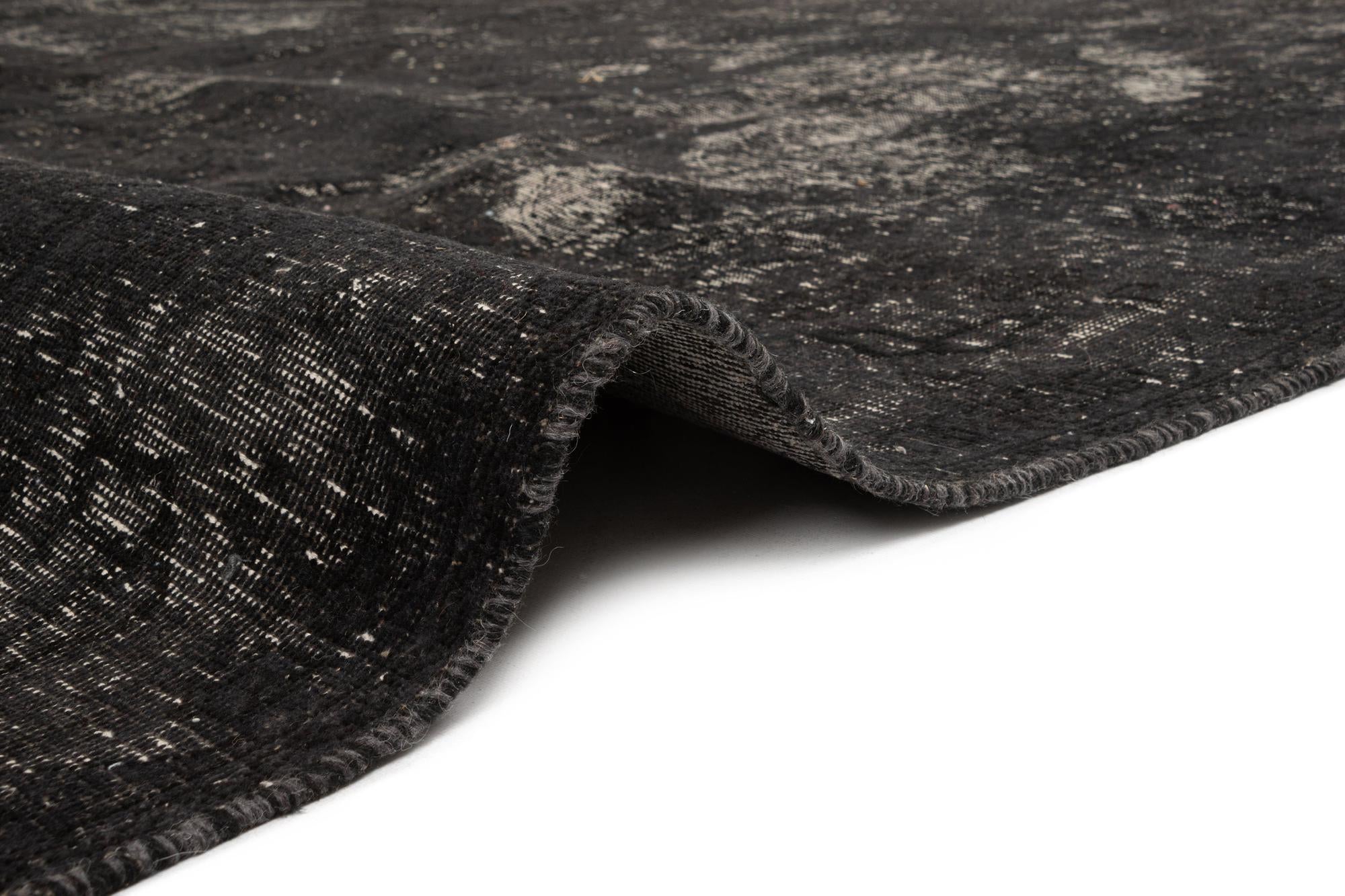 9' 6 x 13' 3 Vintage Wool Rug