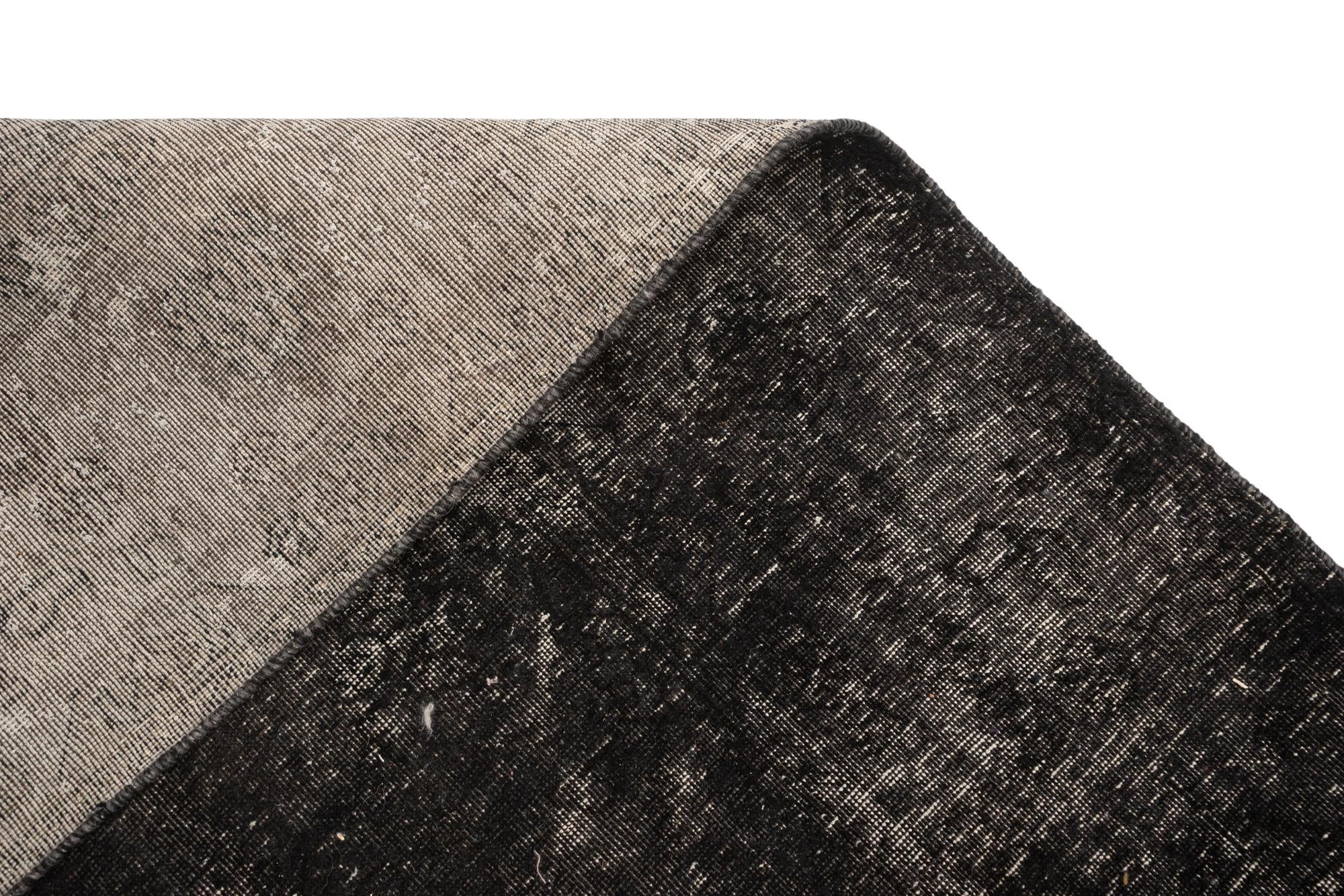9' 6 x 13' 3 Vintage Wool Rug