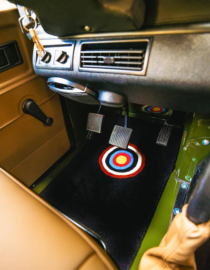 Detail image of 1' 4 x 2' Hand Knotted WM Brown Driver Rug