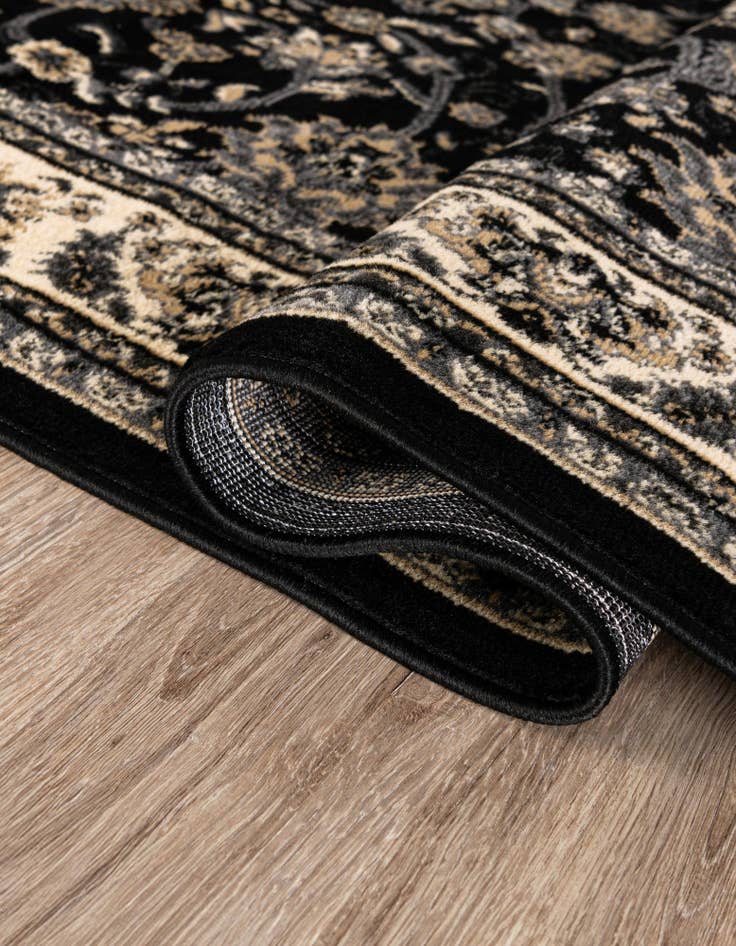 Detail image of 7' 10 x 11' Yasmin Rug