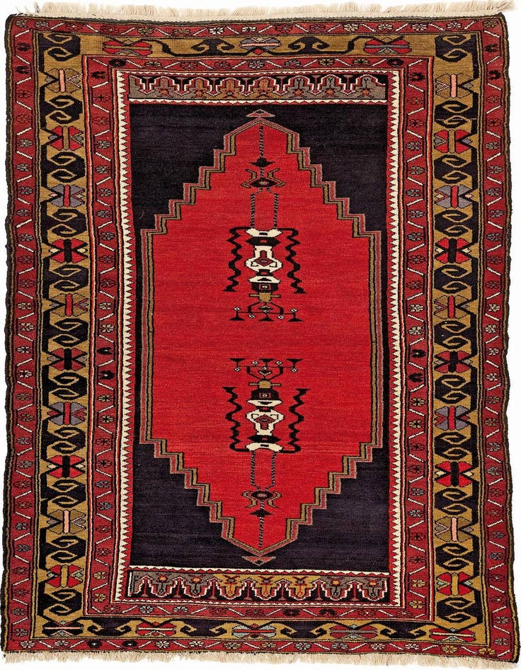 Detail image of 4' 6 x 8' Yuruk Rug