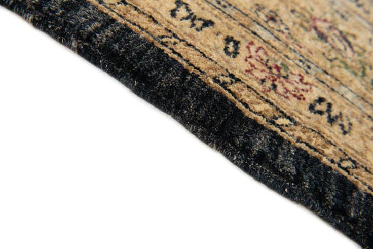 Detail image of 6' x 8' 9 Hand Knotted Ziegler Oriental Wool Rug