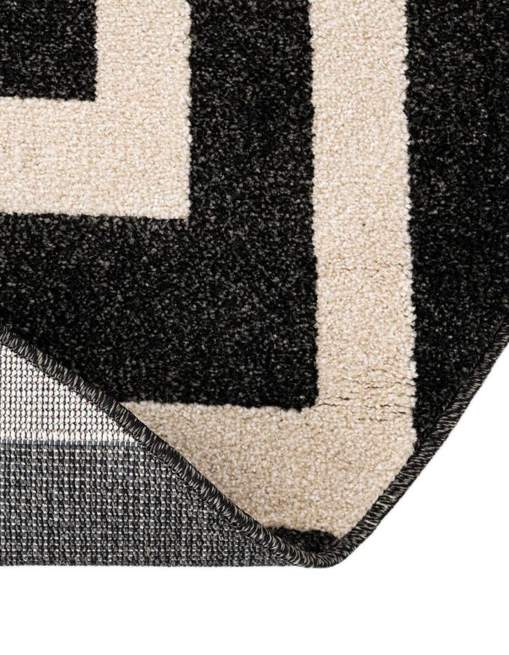 Detail image of 6' x 6' Greek Key Round Rug