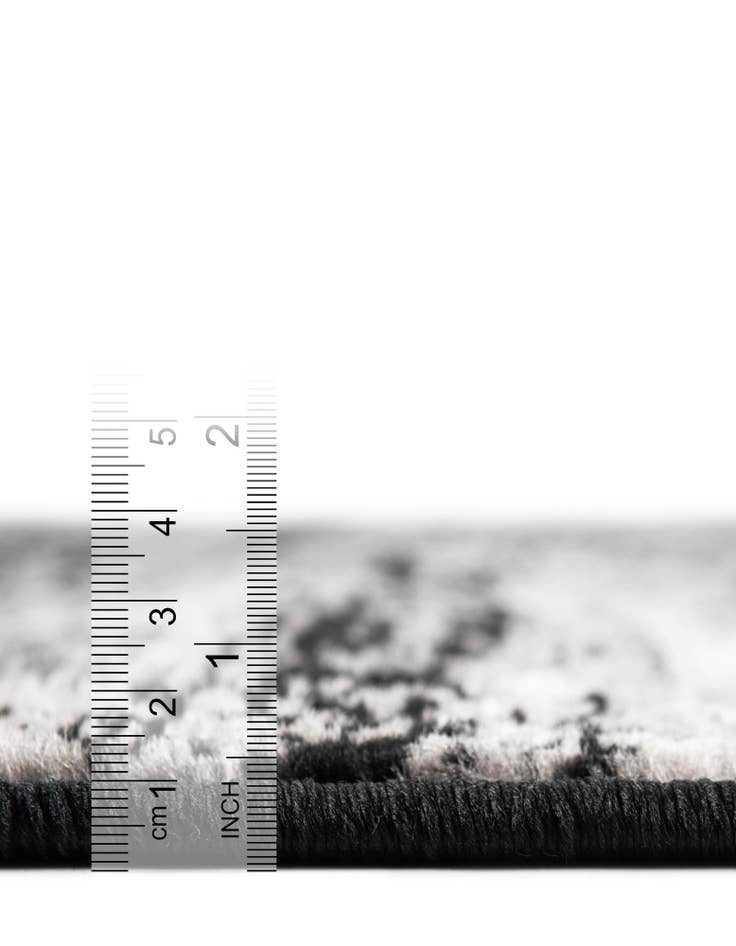 Detail image of 7' 10 x 7' 10 Laguna Round Rug