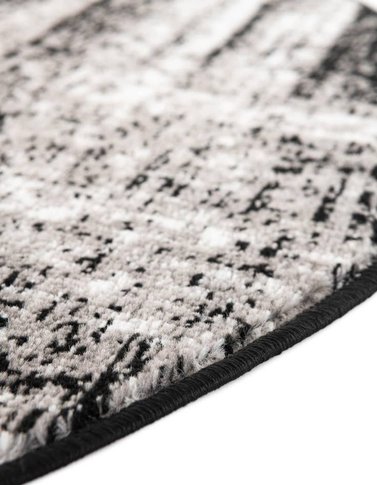 Detail image of 7' 10 x 7' 10 Laguna Round Rug