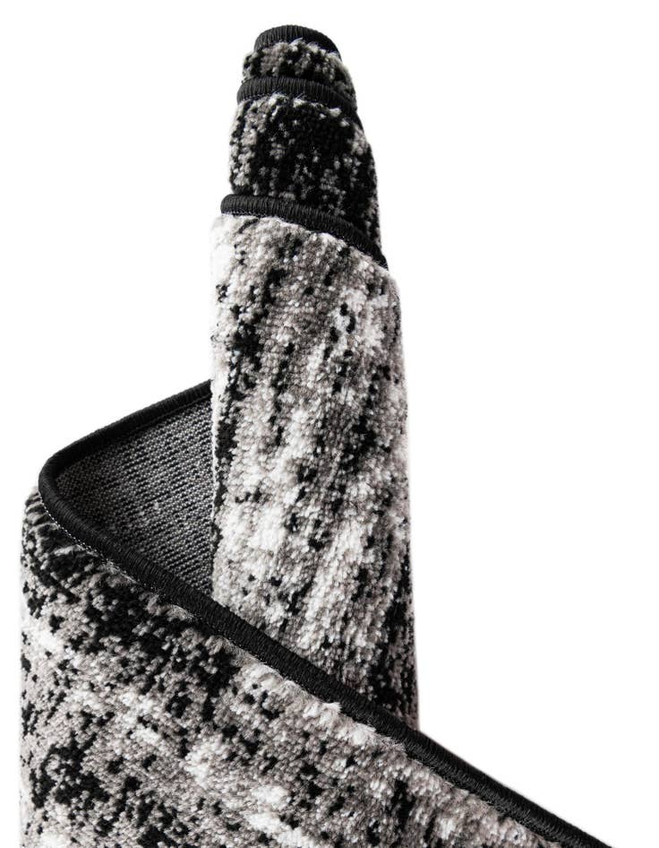 Detail image of 7' 10 x 7' 10 Laguna Round Rug