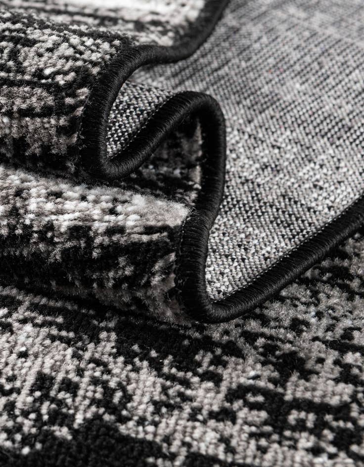 Detail image of 5' 3 x 5' 3 Laguna Round Rug
