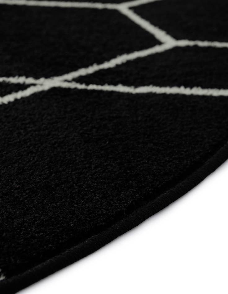 Detail image of 4' x 4' Lattice Frieze Round Rug