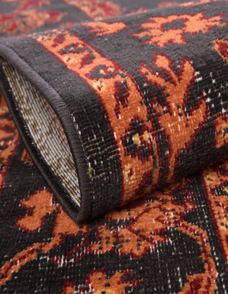 Detail image of 5' 3 x 5' 3 Lucerne Round Rug