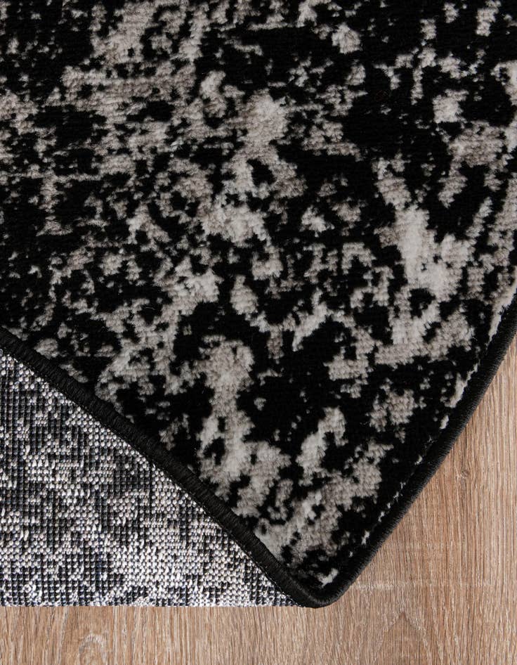 Detail image of 6' 1 x 6' 1 Monaco Round Rug