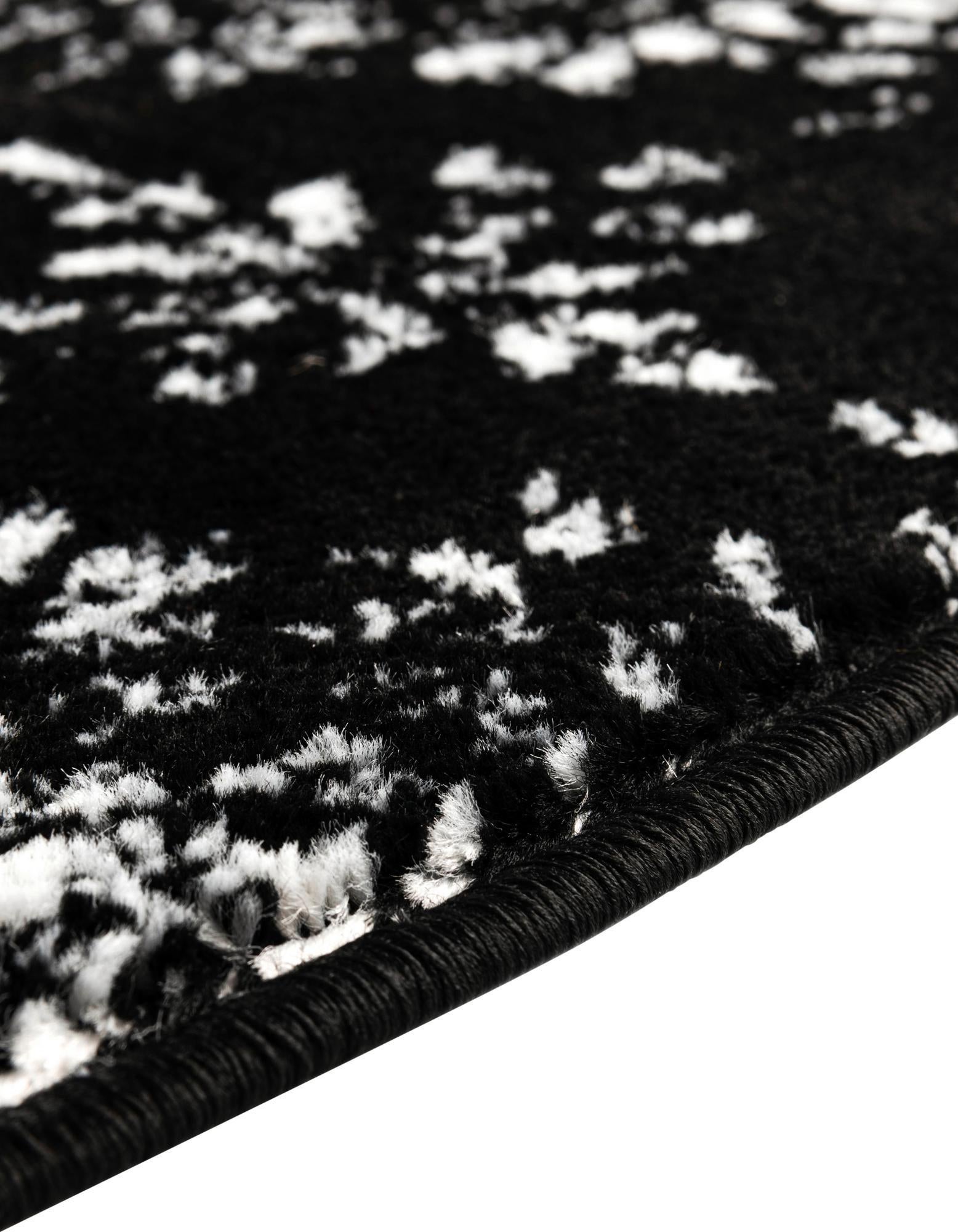 5' 3 x 5' 3 Monte Carlo Round Rug