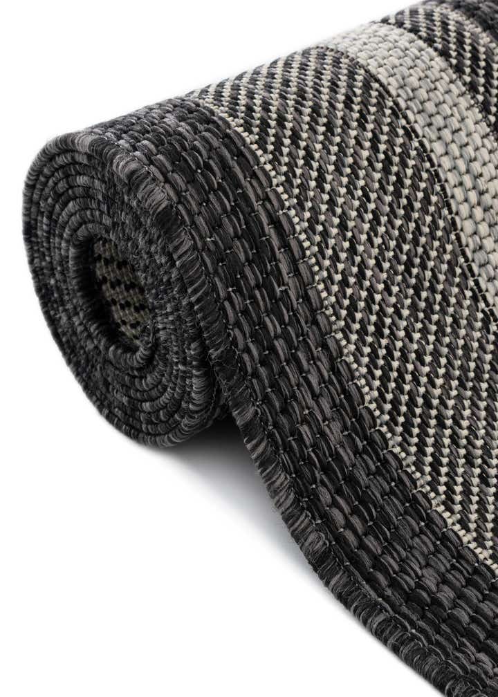 13' x 13' Easy-Clean Border Indoor / Outdoor Round Rug
