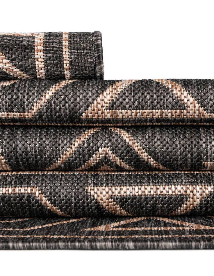 Detail image of 3' x 3' Easy-Clean Southwestern Indoor / Outdoor Round Rug