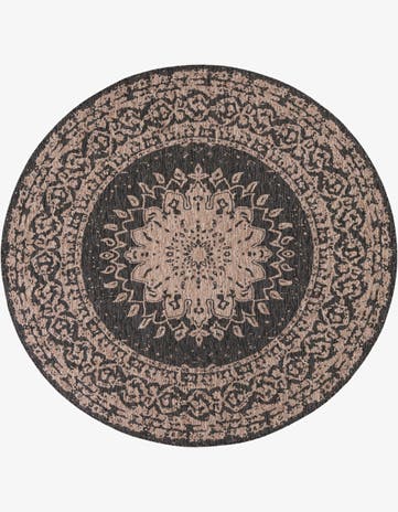 7' 10 x 7' 10 Easy-Clean Traditional Indoor / Outdoor Round Rug