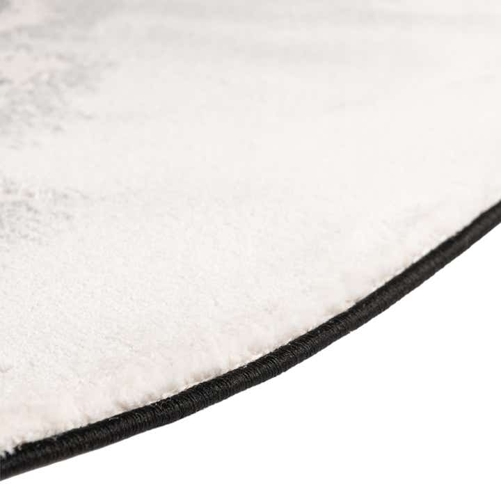4' x 4' Vince Camuto Round Rug