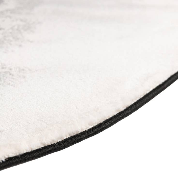 Detail image of 4' x 4' Vince Camuto Round Rug