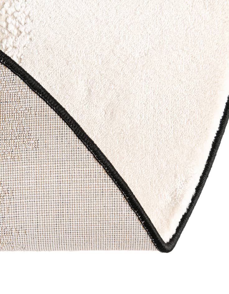 Detail image of 4' x 4' Vince Camuto Round Rug