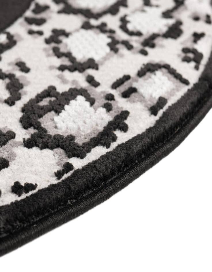 Detail image of 4' x 4' Vince Camuto Round Rug