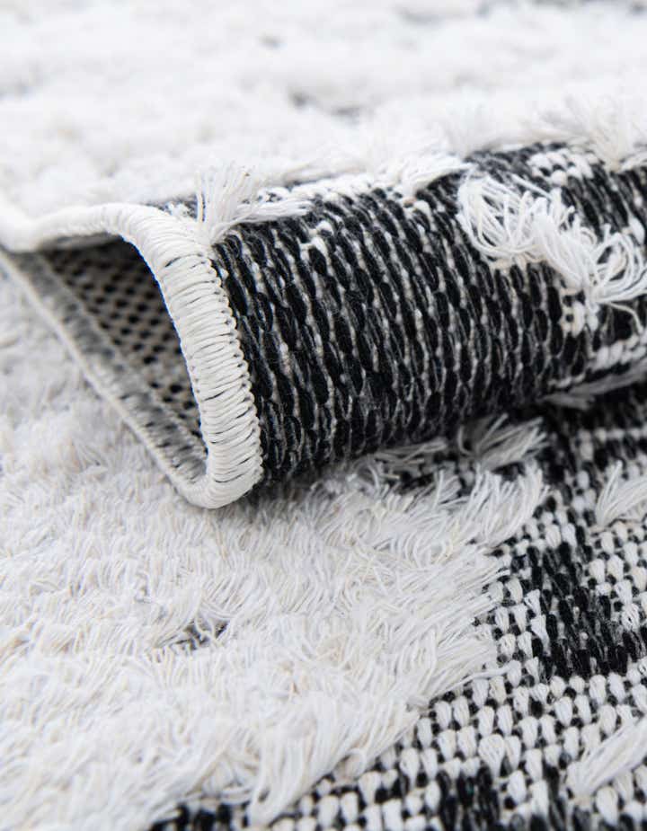 2' 7 x 8' Abbey Runner Rug