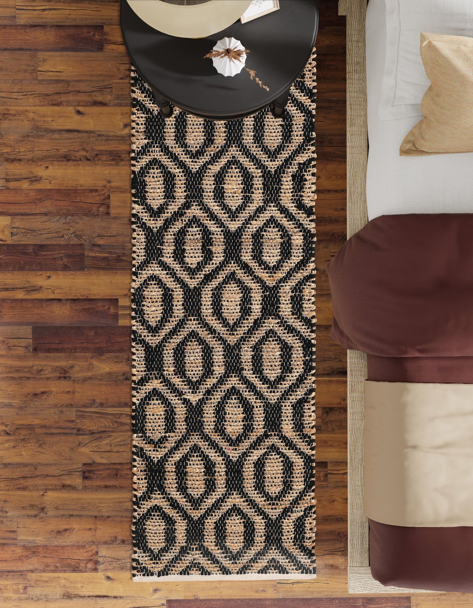 2' 7 x 10' Hand Woven Chindi Jute Runner Rug