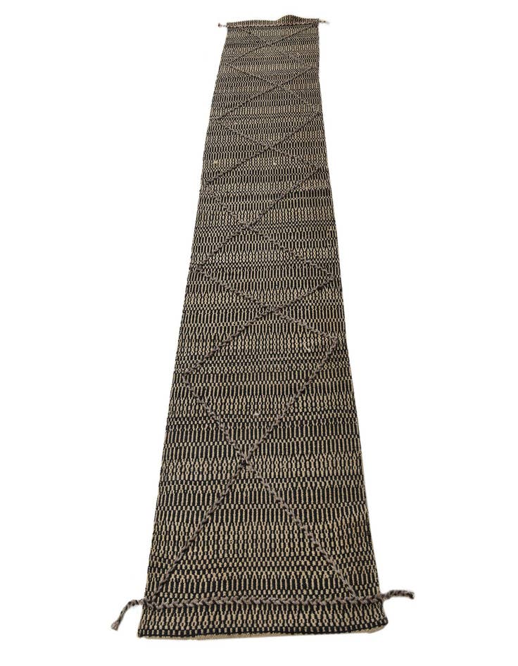 Detail image of 2' 6 x 10' 4  Hand Knotted Darya Wool Runner Rug