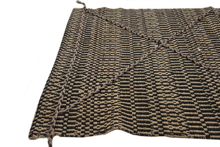 Detail image of 2' 6 x 10' 4 Hand Knotted Darya Wool Runner Rug