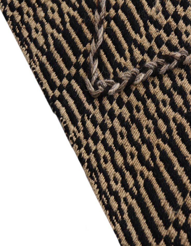 Detail image of 2' 6 x 10' 4  Hand Knotted Darya Wool Runner Rug