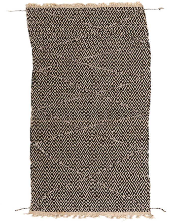 Detail image of 2' 8 x 10' 6 Hand Knotted Darya Wool Runner Rug
